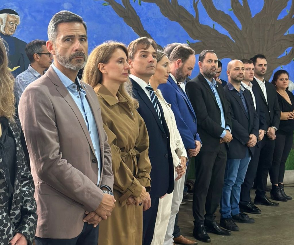 Acto por Malvinas: la comunidad de Bell Ville honró a veteranos y caídos en la guerra