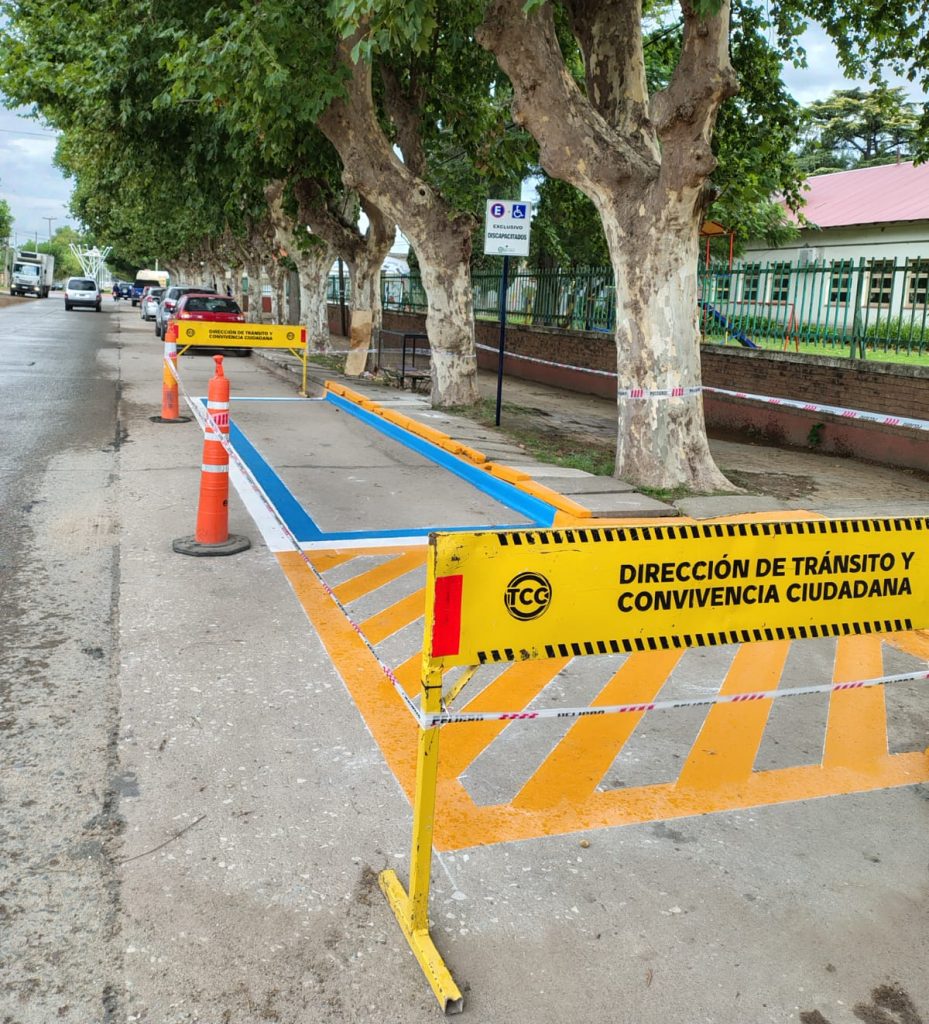 El Taller Vial delimitó espacios e incluyó nueva señalética en escuelas