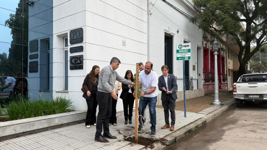 El CPCE se sumó al Plan Local de Acción Climática y se comprometió a forestar