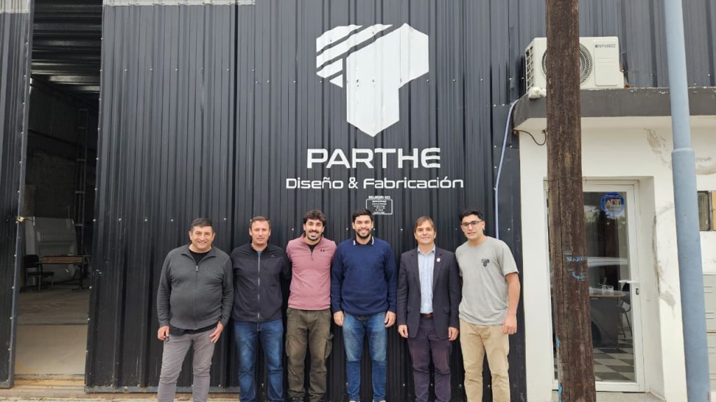 El intendente visitó Parthe.dyf, la empresa familiar que es un caso de éxito en la ciudad