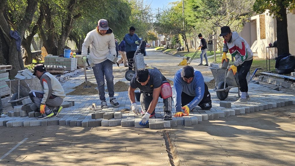 Finalizó en poco más de una semana el adoquinado de Tucumán entre Teniente Bono y Honduras