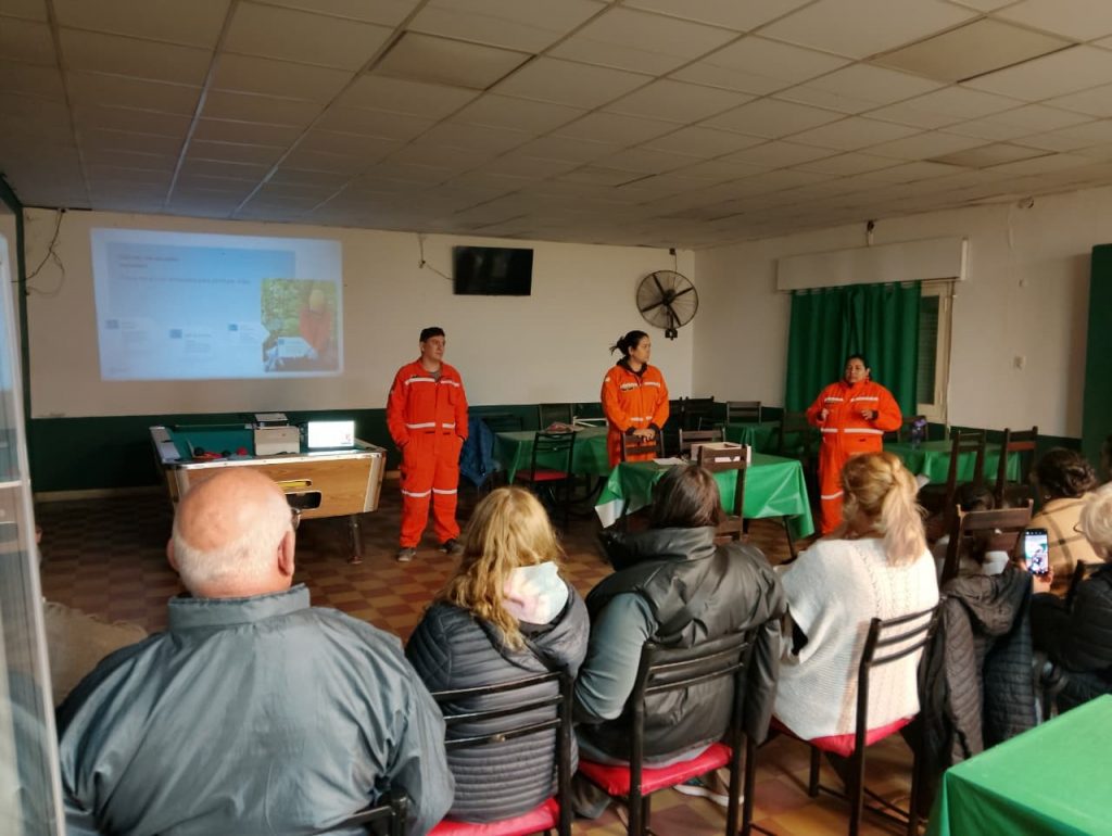 Siguen las charlas de bomberos para prevenir accidentes con monóxido de carbono