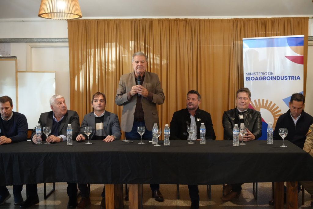 El intendente participó de la entrega de aportes por Buenas Prácticas Agropecuarias en la Sociedad Rural