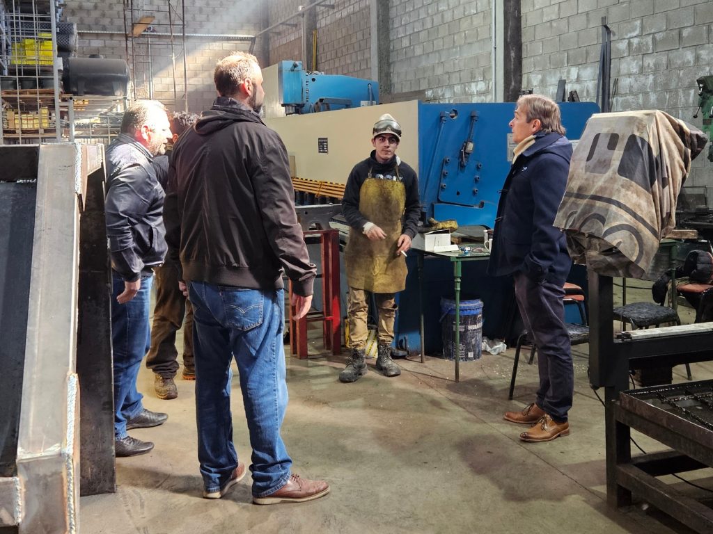 Bell Ville, polo de innovación: el intendente visitó la empresa JLS Agromaquinarias