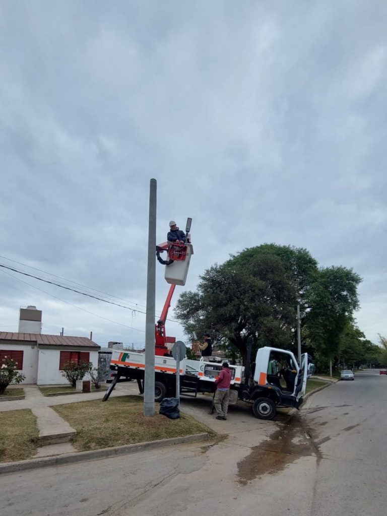 Mejoras en la iluminación del sector del Paseo de la Reconstrucción