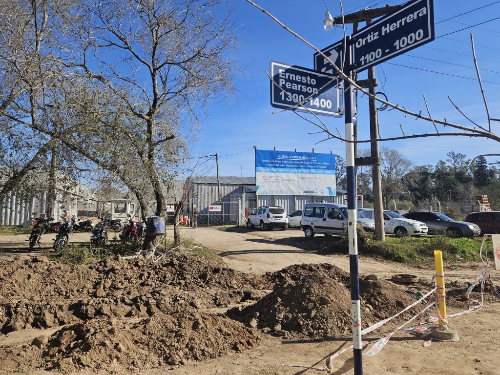 Avanza el plan “100% Agua y Cloacas” en inmediaciones del nuevo hospital