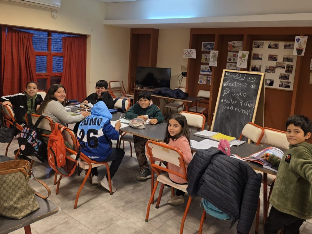 Con los Núcleos Barriales, el municipio brinda apoyo escolar en siete espacios comunitarios