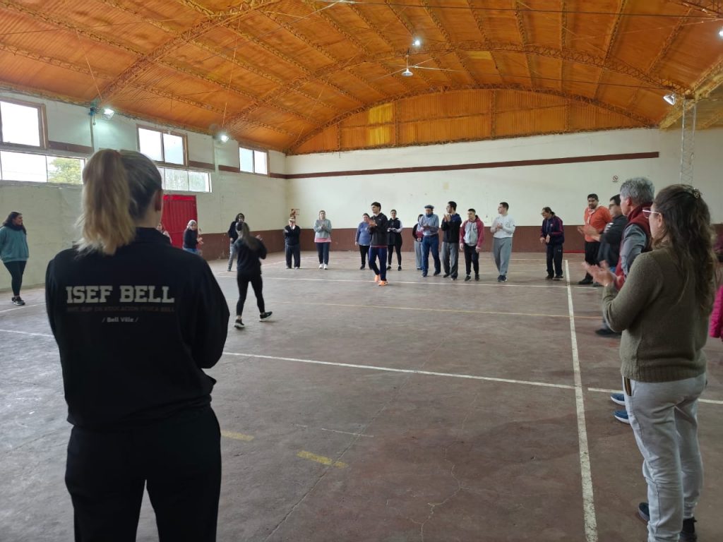 Más inclusión: alumnos del ISEF Bell siguen colaborando con los Núcleos Barriales