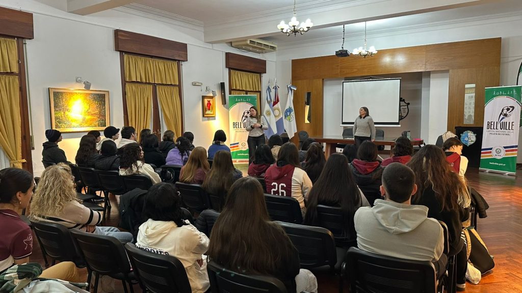La Oficina de Empleo municipal sigue difundiendo su oferta formativa