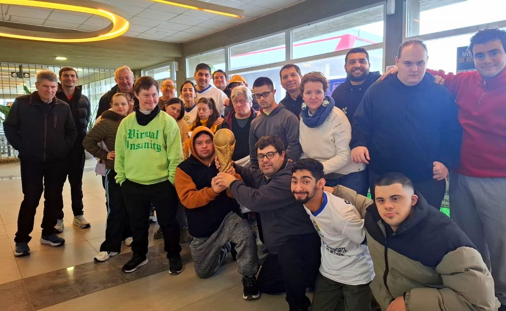 Alumnos de Actividades Físicas Adaptadas festejaron la amistad en Posta Nativa