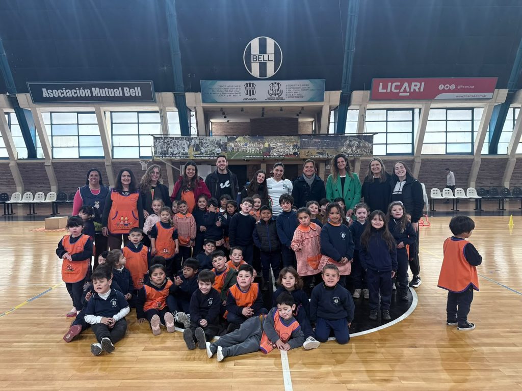 Con los “Núcleos en tu escuela”, alumnitos del jardín de la Ponciano visitaron el Bell