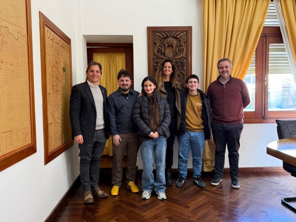 Tras su destacado paso por el Cosquín Rock-Garaje, la banda local “Los Gorgonitas” se reunió con el intendente