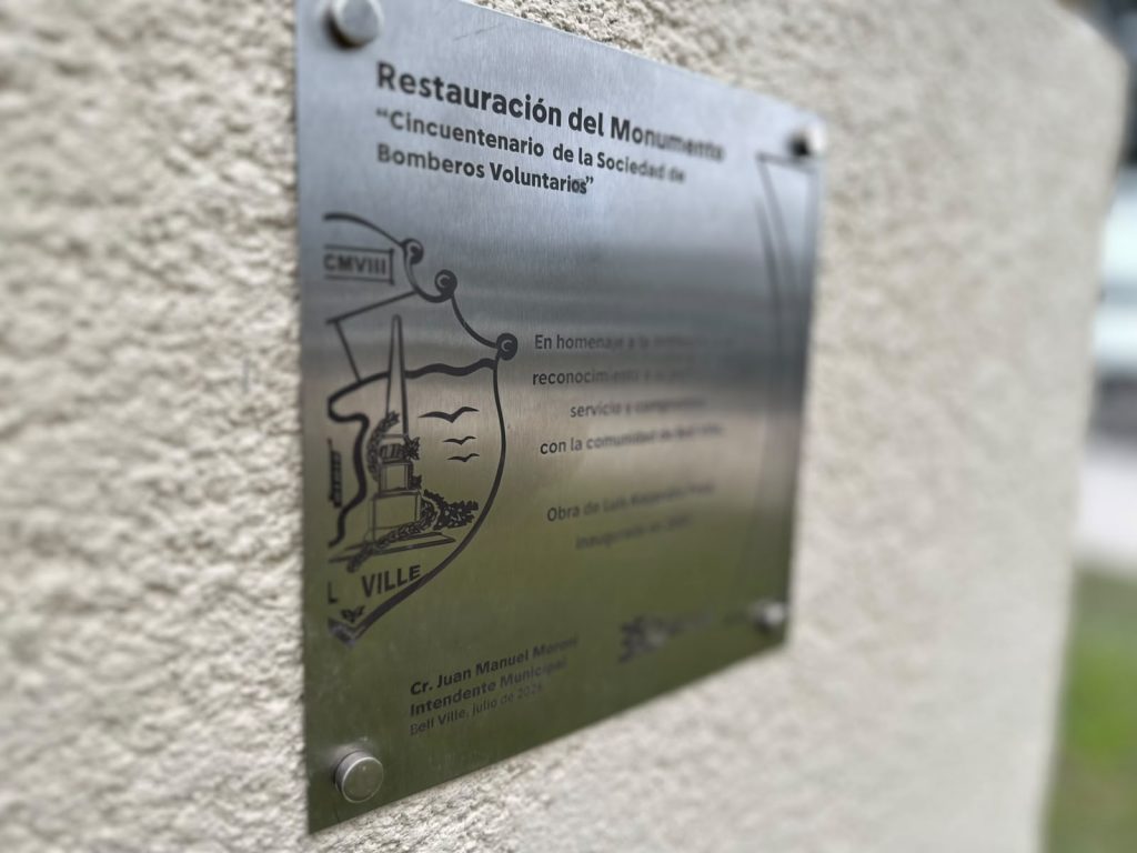 Se puso en valor el monumento de los Bomberos Voluntarios