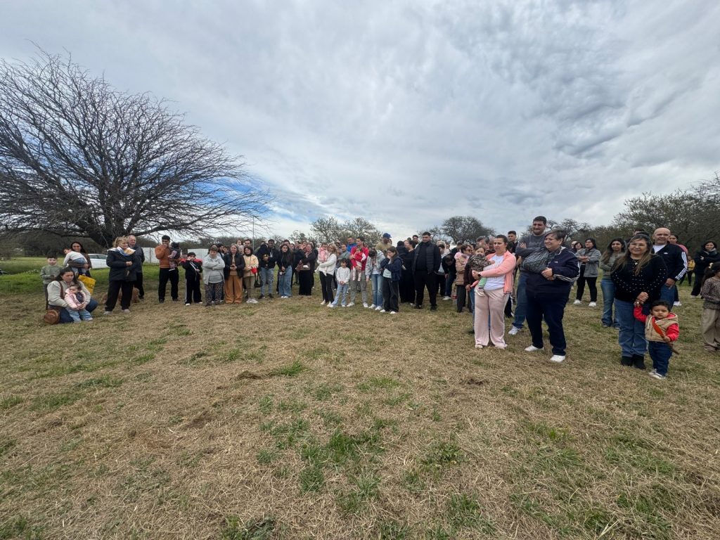 Un centenar de familias se sumaron a “Un árbol para crecer juntos”