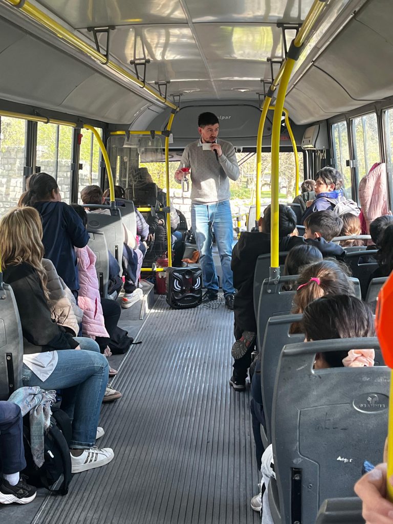 Alumnitos de la Ponciano recorrieron la ciudad y aprendieron sobre su historia