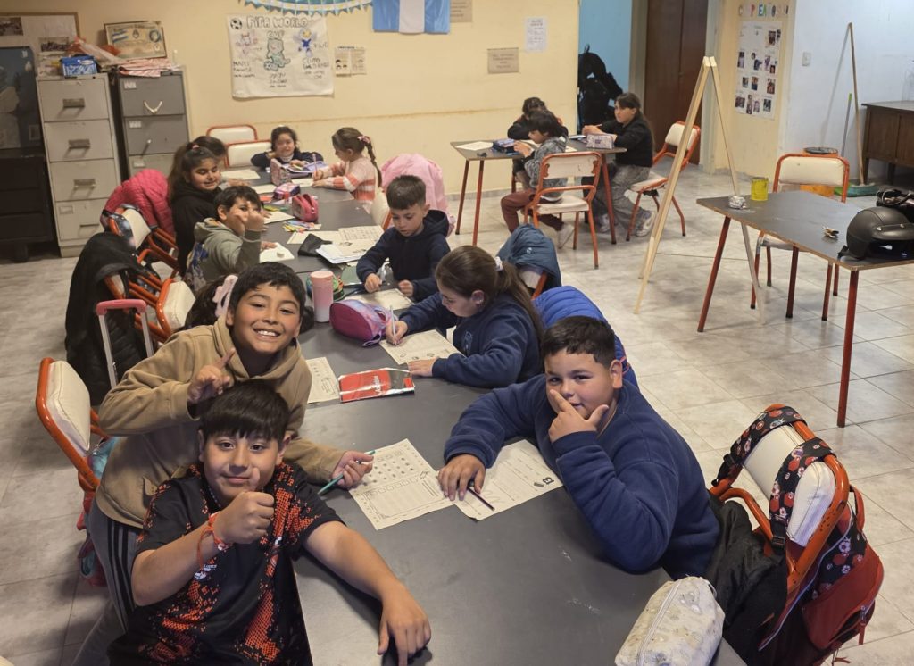 Apoyo escolar municipal: siete espacios para acompañar a los pequeños estudiantes