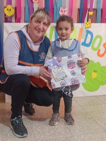 La Sociedad de Beneficencia les envió regalos a los pequeños que asisten a la Casa del Niño