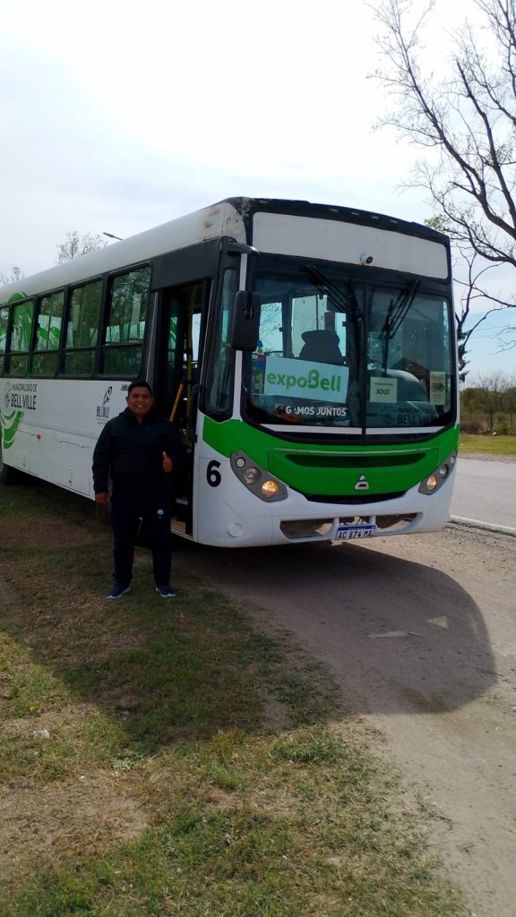 Más de 150 vecinos viajaron gratis a la ExpoBell con transporte municipal