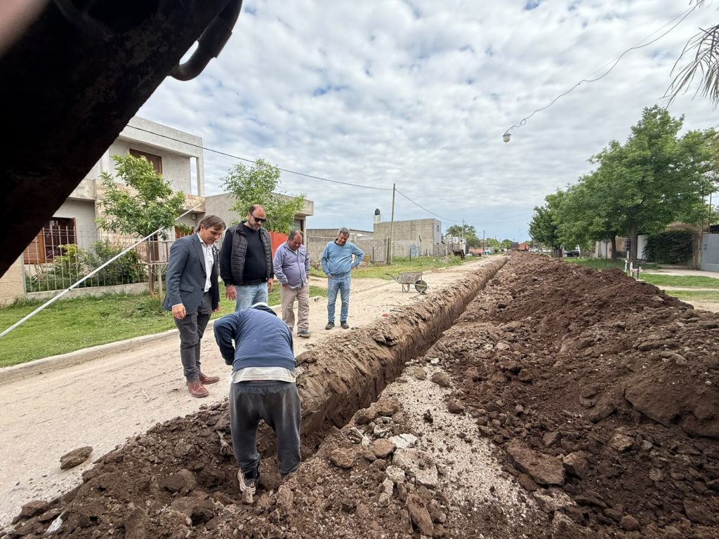 Plan “100% Agua y Cloacas”: avanzan obras que suman a la calidad de vida de los vecinos