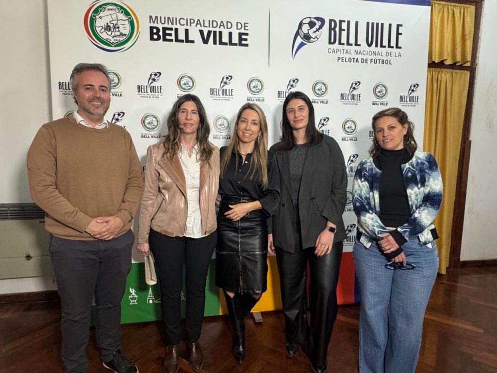 El sueño de la escritura, más cerca: municipio y escribanos facilitan regularización en Los Espinillos